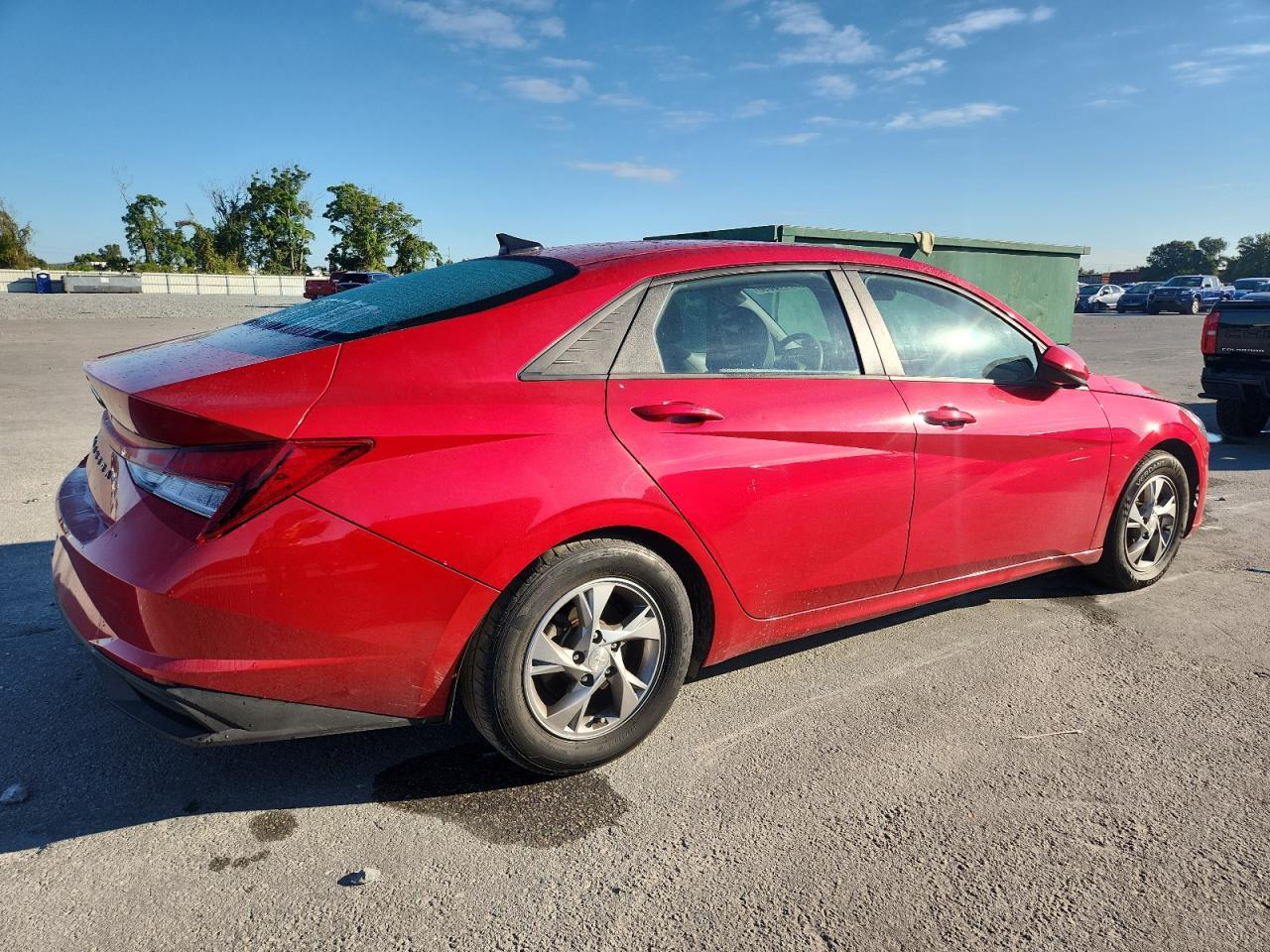2021 Hyundai Elantra - Фото 3