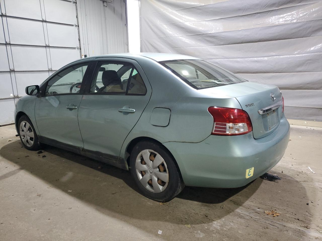 2008 Toyota Yaris Base - Фото 2