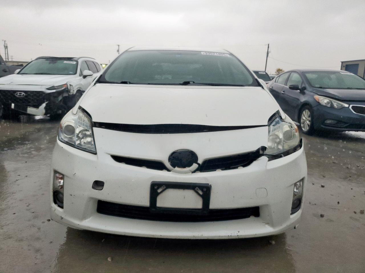 2011 Toyota Prius - Image 5