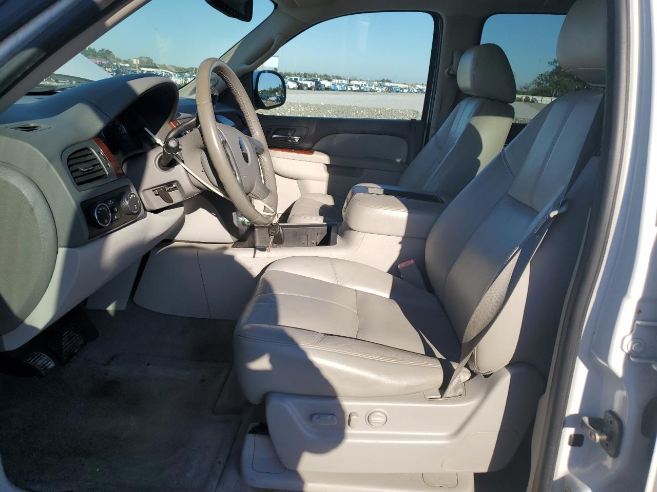 2010 GMC Yukon Xl K1500 Slt - Фото 7