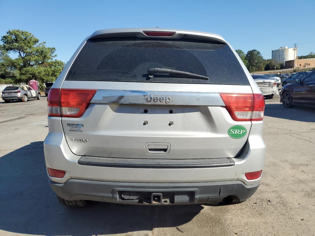 2013 Jeep Grand Cherokee Laredo - Image 6