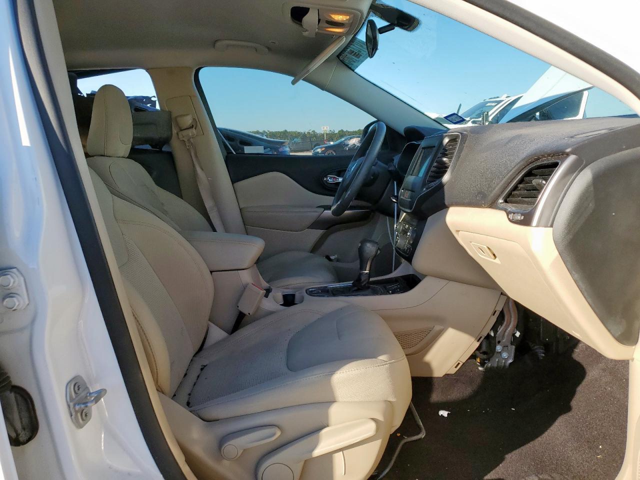 2019 Jeep Cherokee Latitude - Фото 7