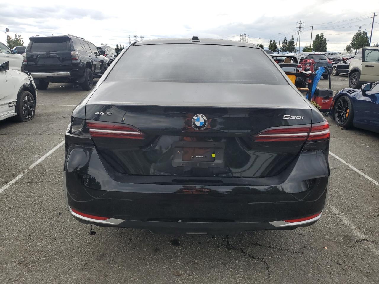 2024 BMW 530 Xi - Фото 6