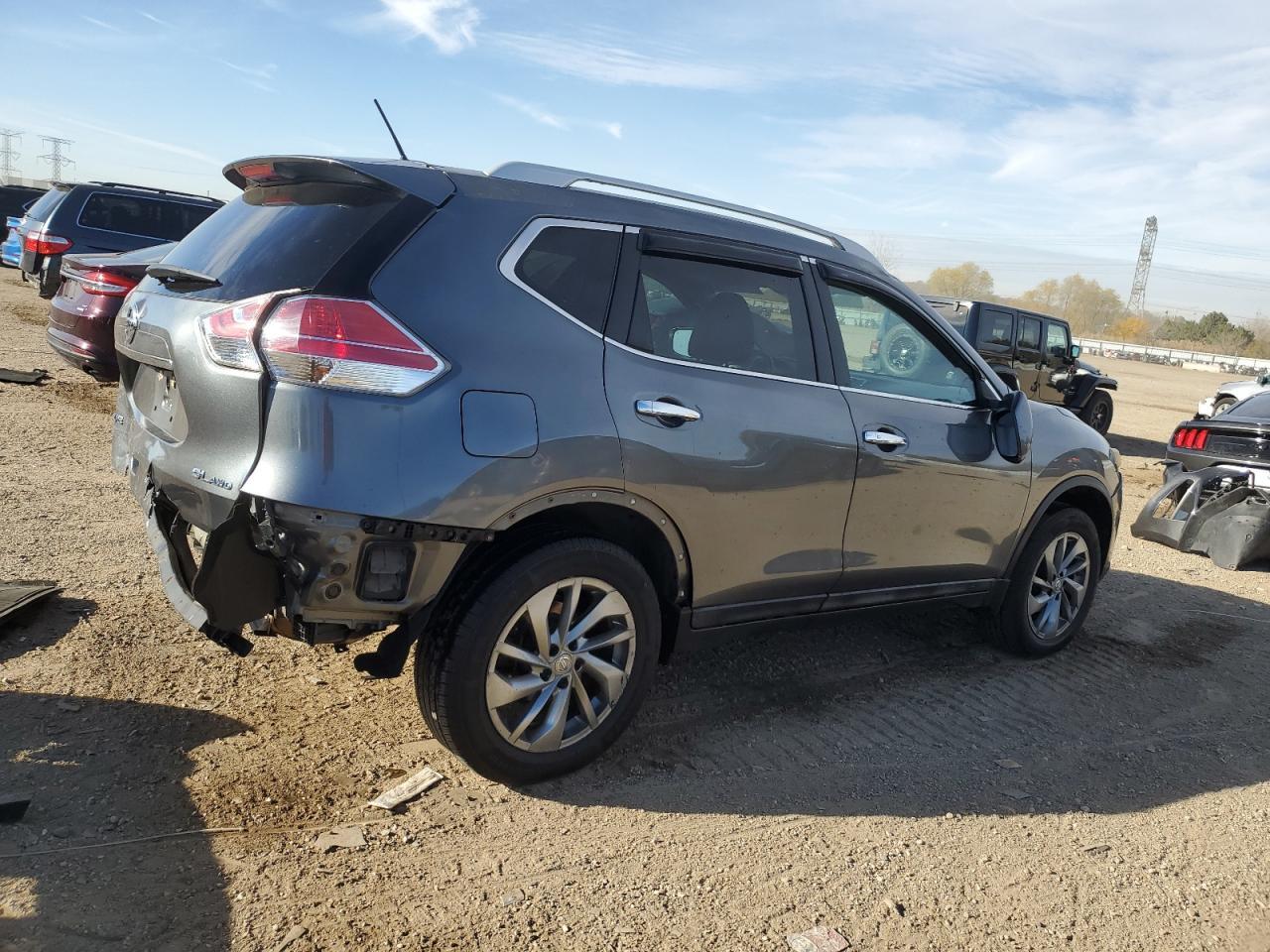 2015 Nissan Rogue S - Фото 3