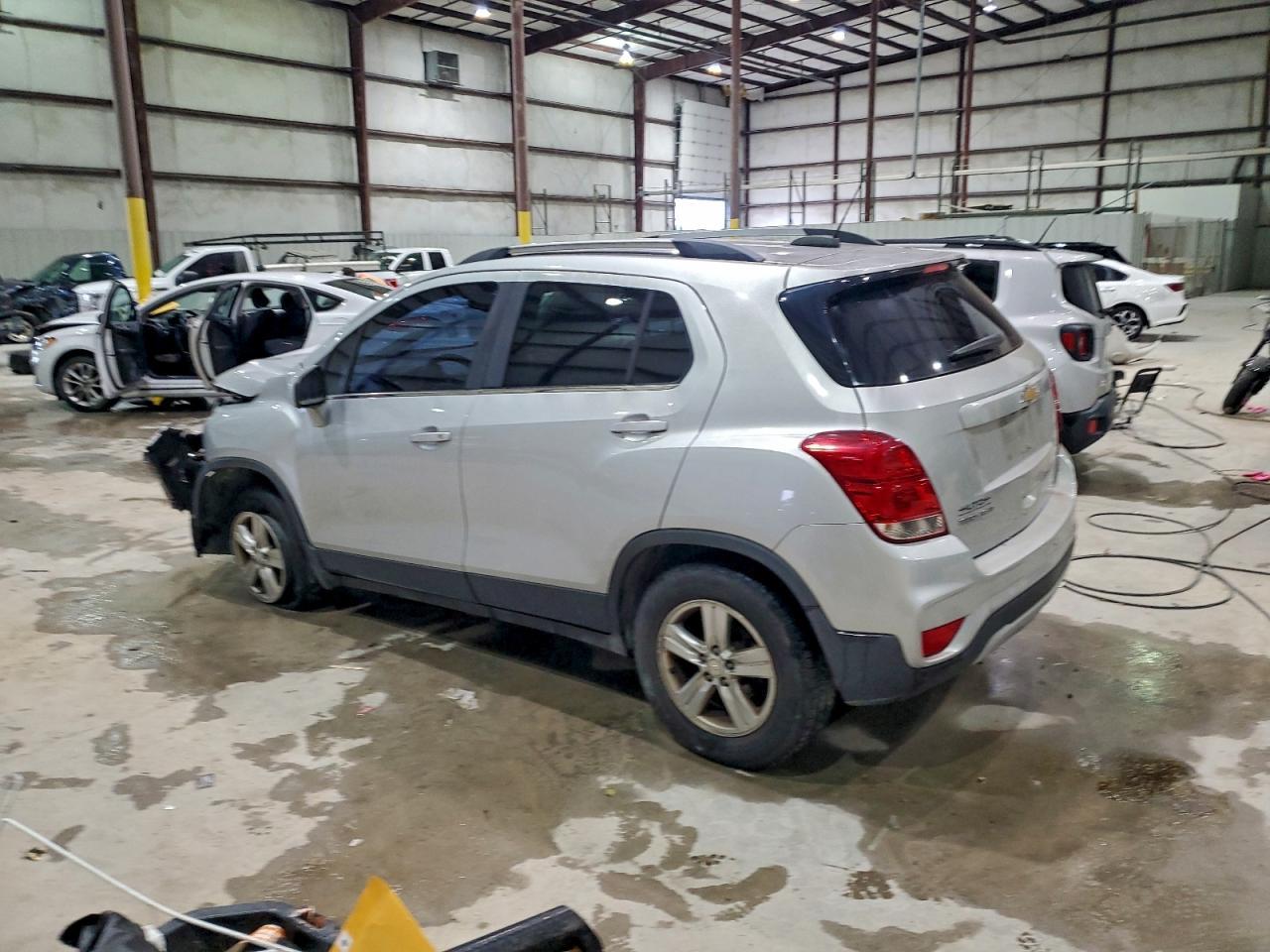 2017 Chevrolet Trax 1Lt - Image 2