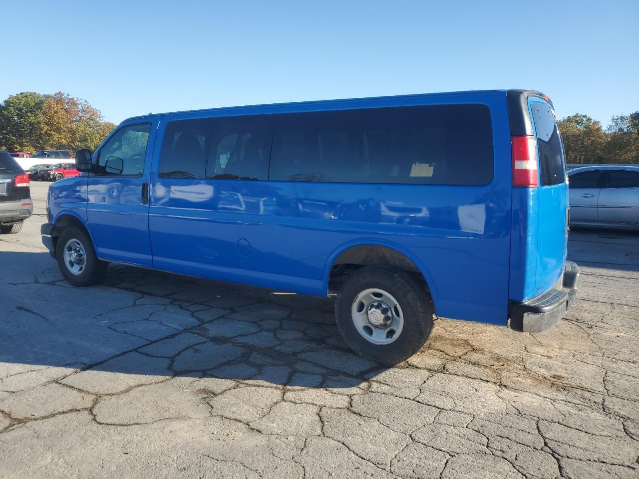 2018 Chevrolet Express G3500 Lt - Фото 2