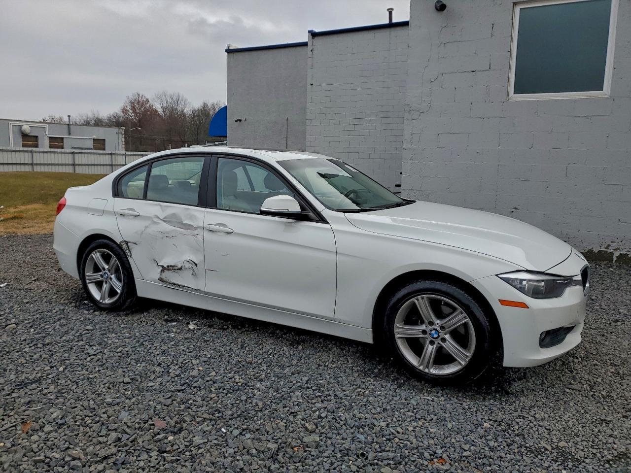 2014 BMW 320 I xDrive - Фото 4