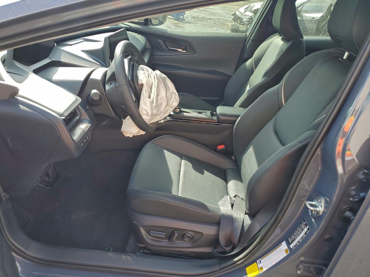 2026 Toyota Prius Le - Фото 7