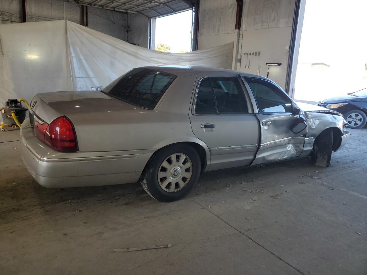 2004 Mercury Grand Marquis Gs - Фото 3