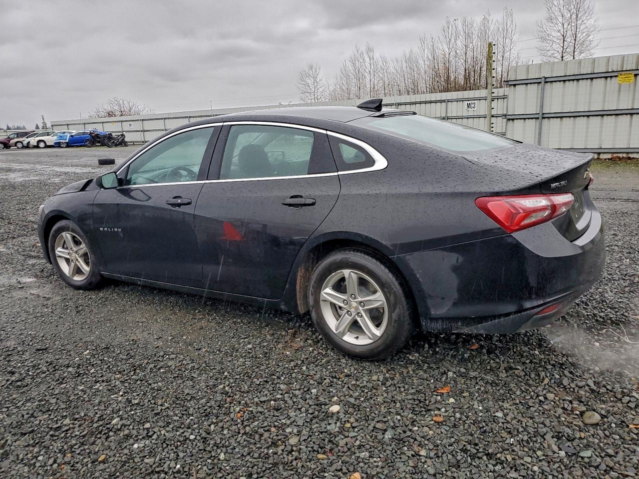 2022 Chevrolet Malibu Lt - Фото 2