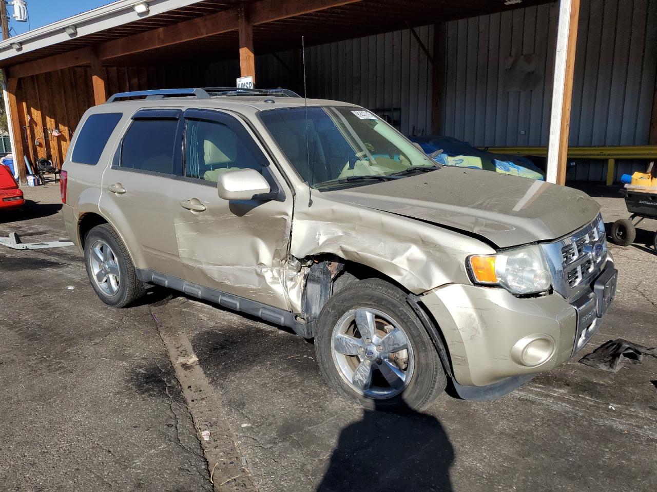 2011 Ford Escape Limited - Image 4