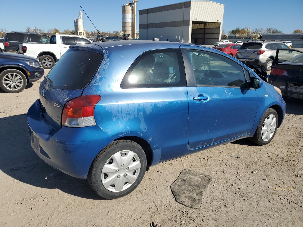 2009 Toyota Yaris Base - Image 3