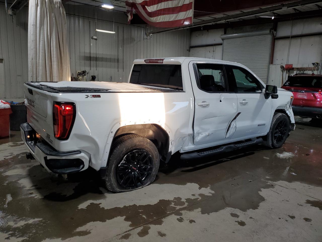 2025 GMC Sierra K1500 Elevation - Image 3