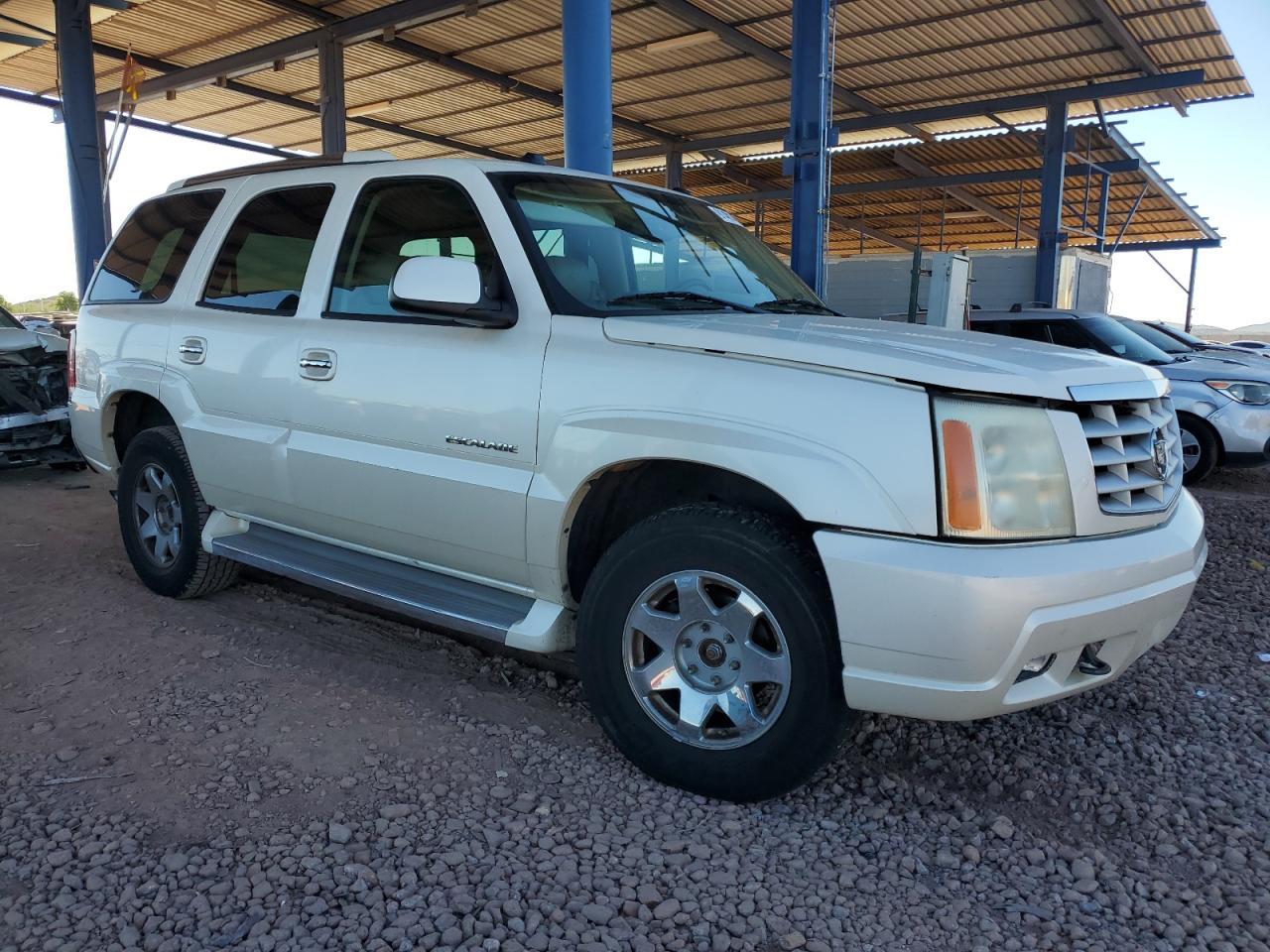 2005 Cadillac Escalade Luxury - Image 4