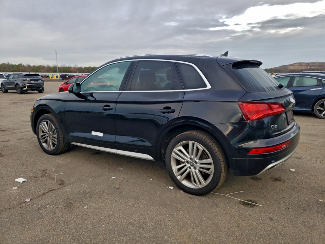 2018 Audi Q5 Premium Plus - Фото 2