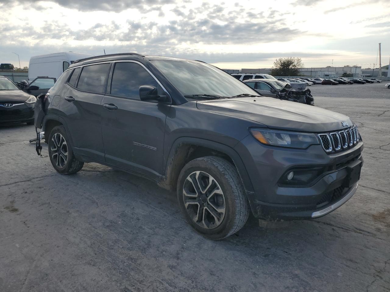 2023 Jeep Compass Limited - Фото 4