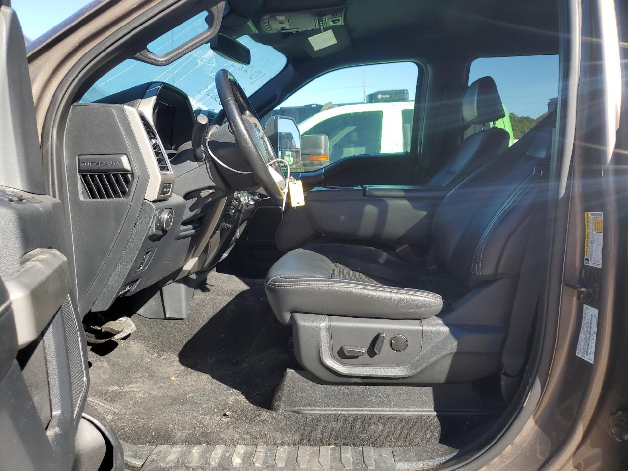 2022 Ford F350 Super Duty - Фото 7