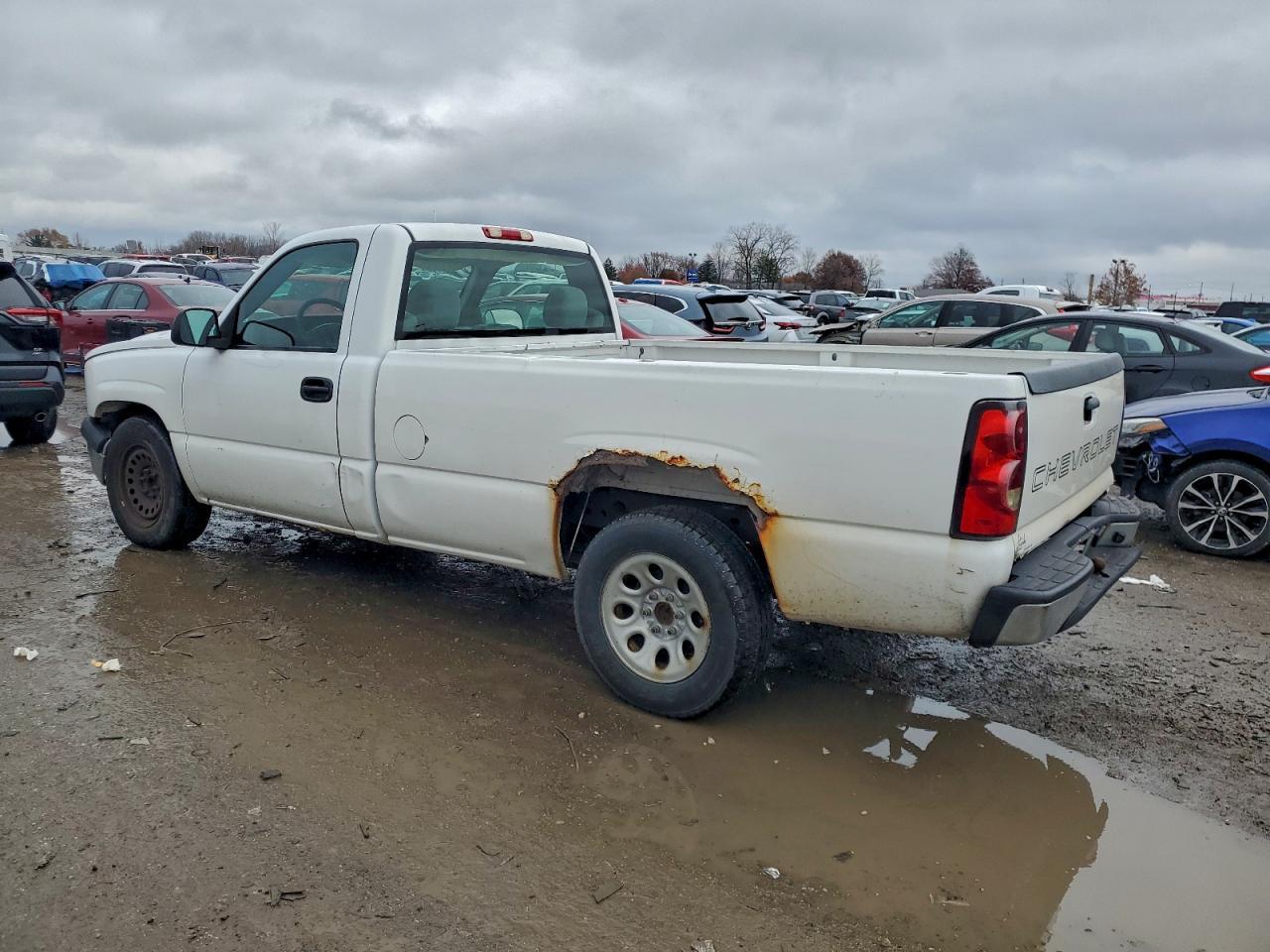 2006 Chevrolet Silverado C1500 - Фото 2