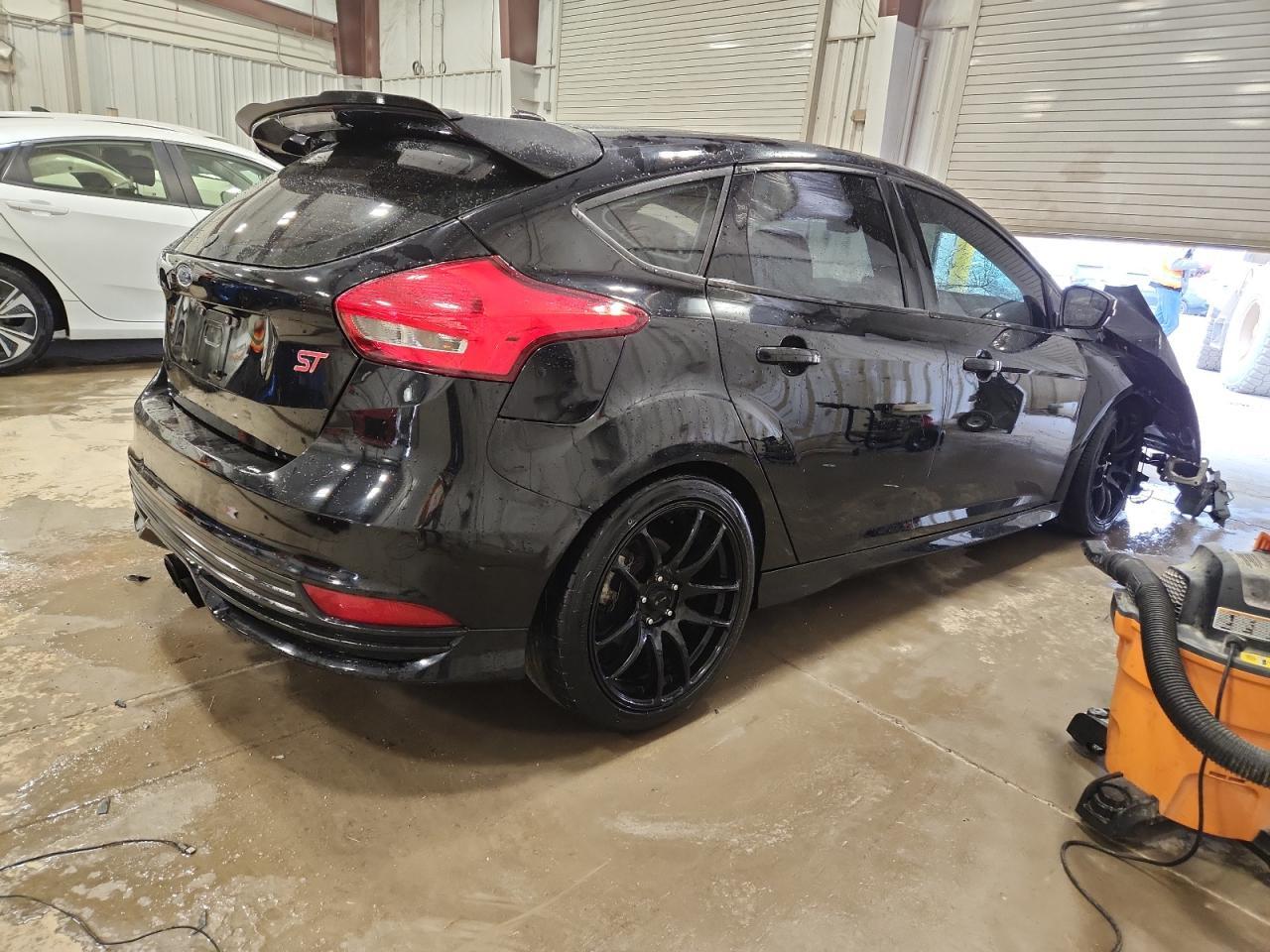 2017 Ford Focus St - Image 3