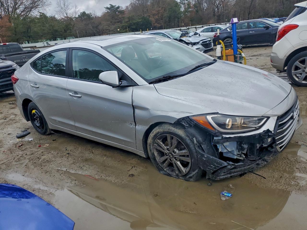 2018 Hyundai Elantra Sel - Фото 4