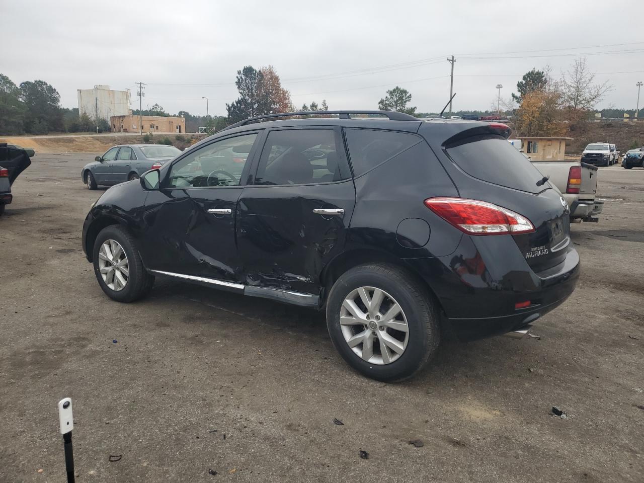 2014 Nissan Murano S - Image 2