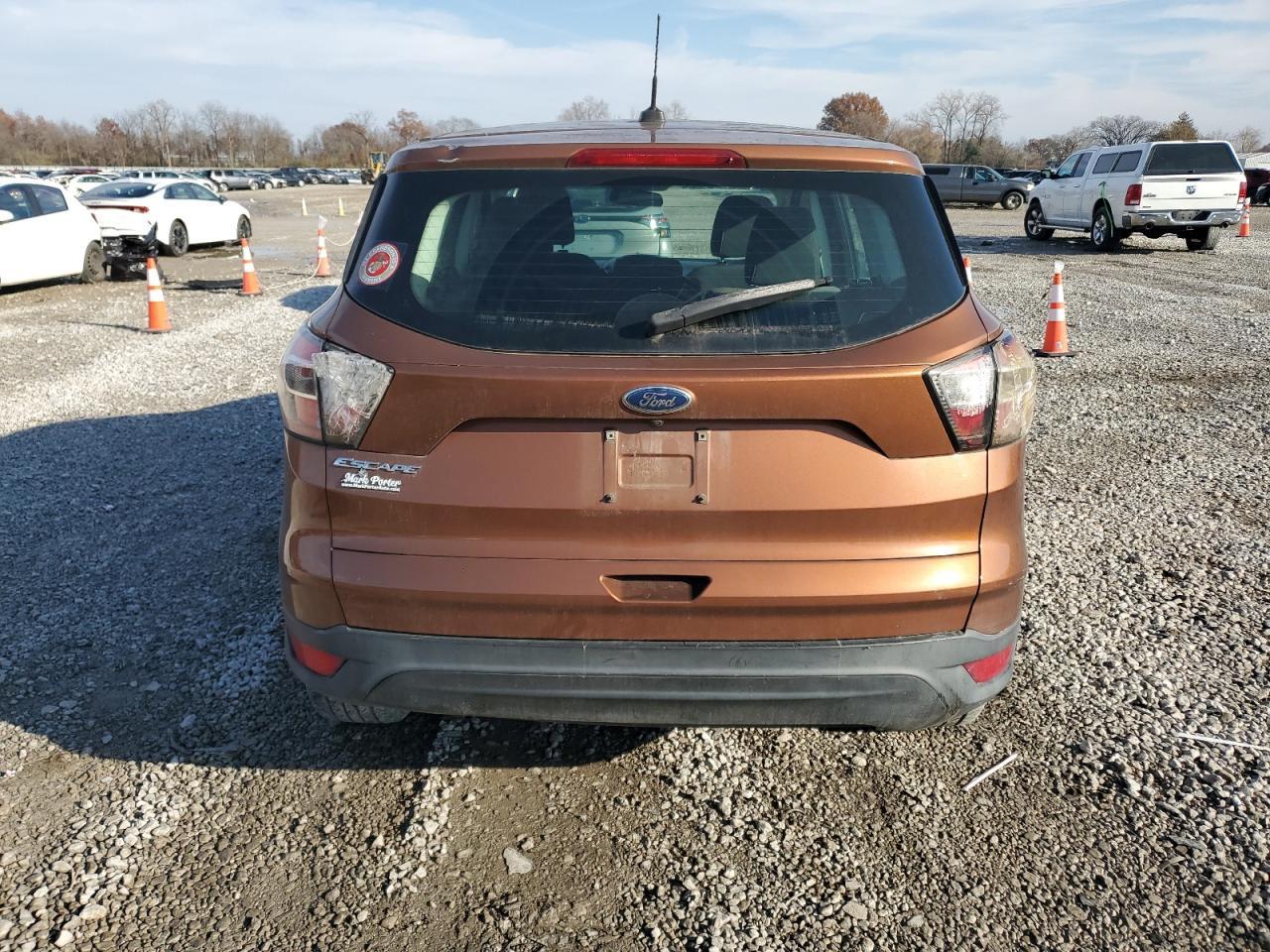 2017 Ford Escape S - Фото 6