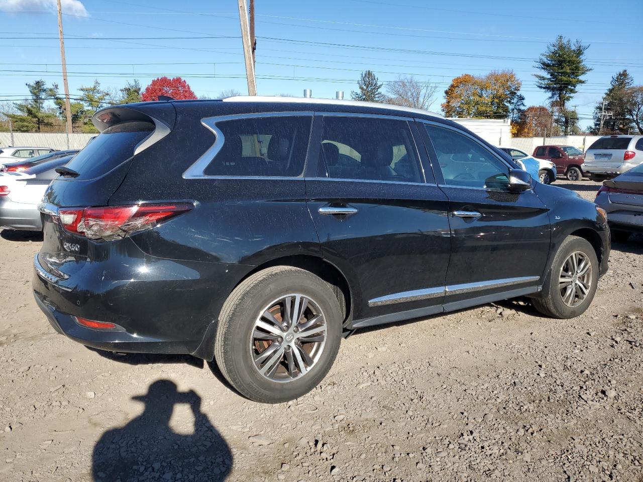 2017 Infiniti Qx60 - Image 3