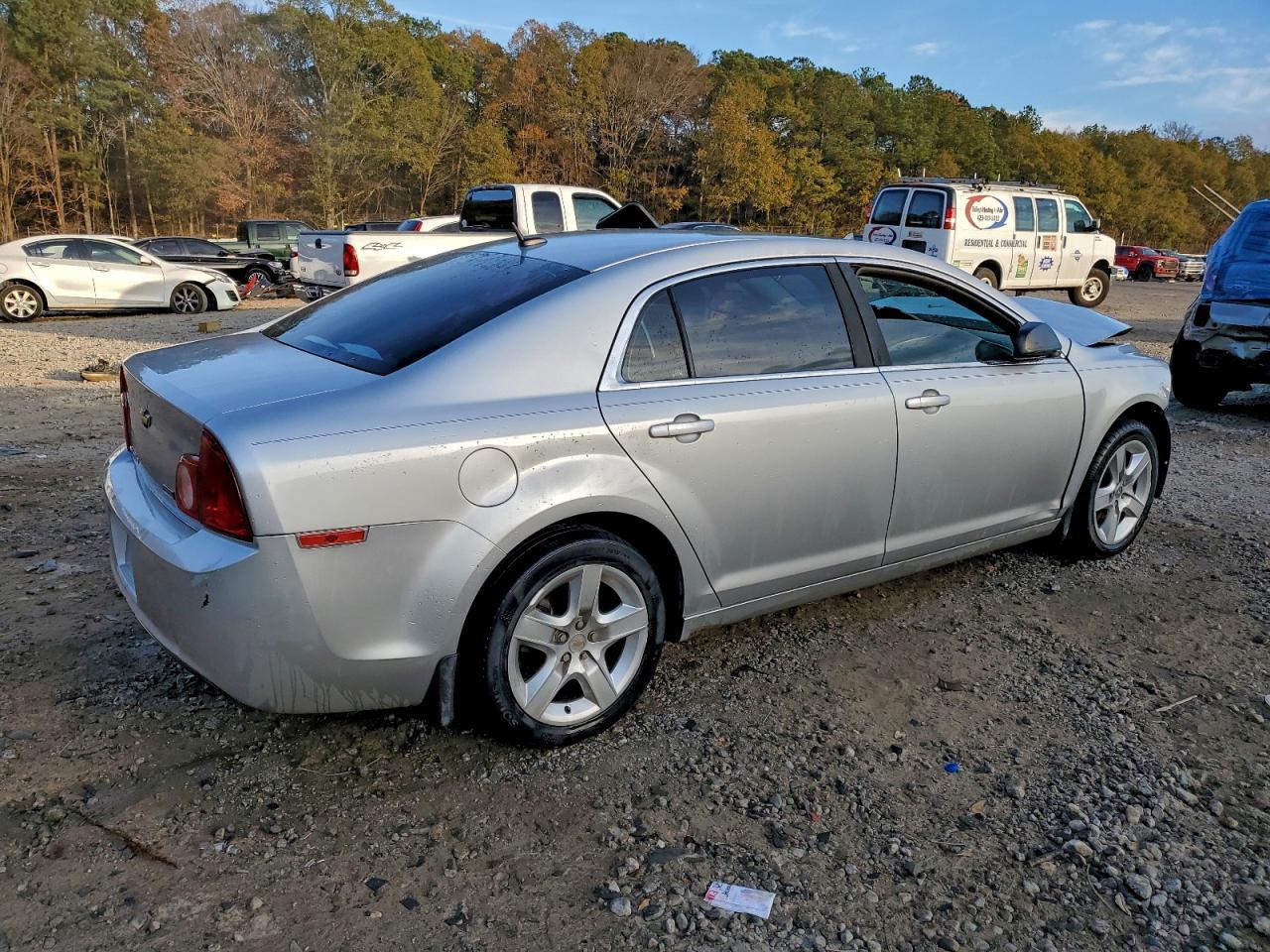 2011 Chevrolet Malibu Ls - Фото 3