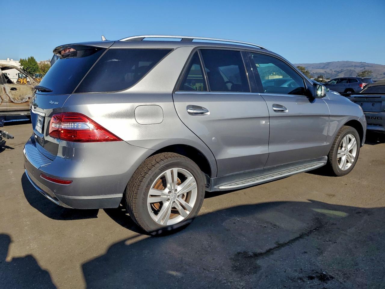 2013 Mercedes-Benz Ml 350 4Matic - Image 3