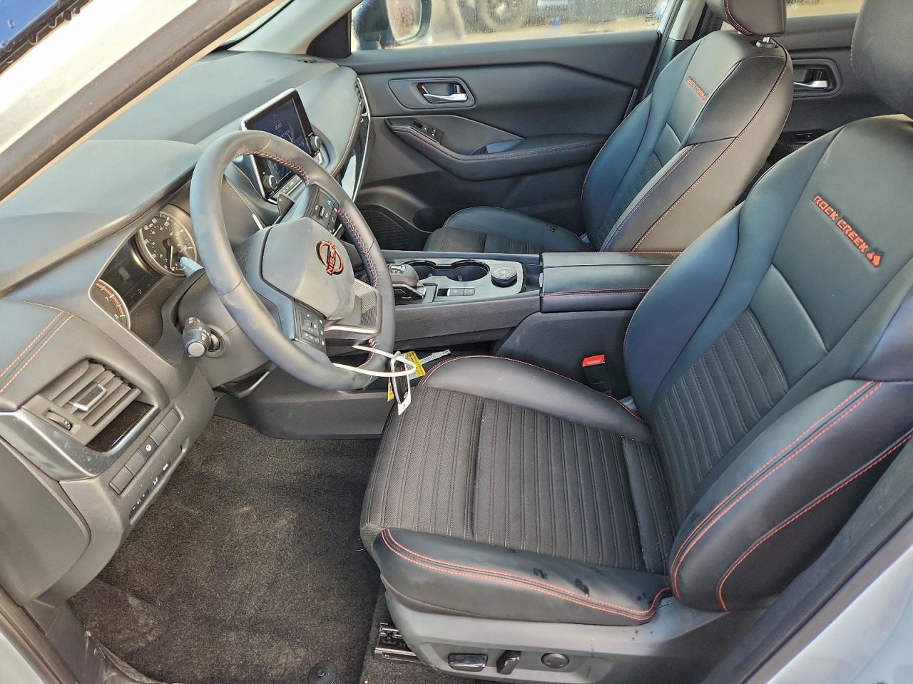 2025 Nissan Rogue Sv - Image 7