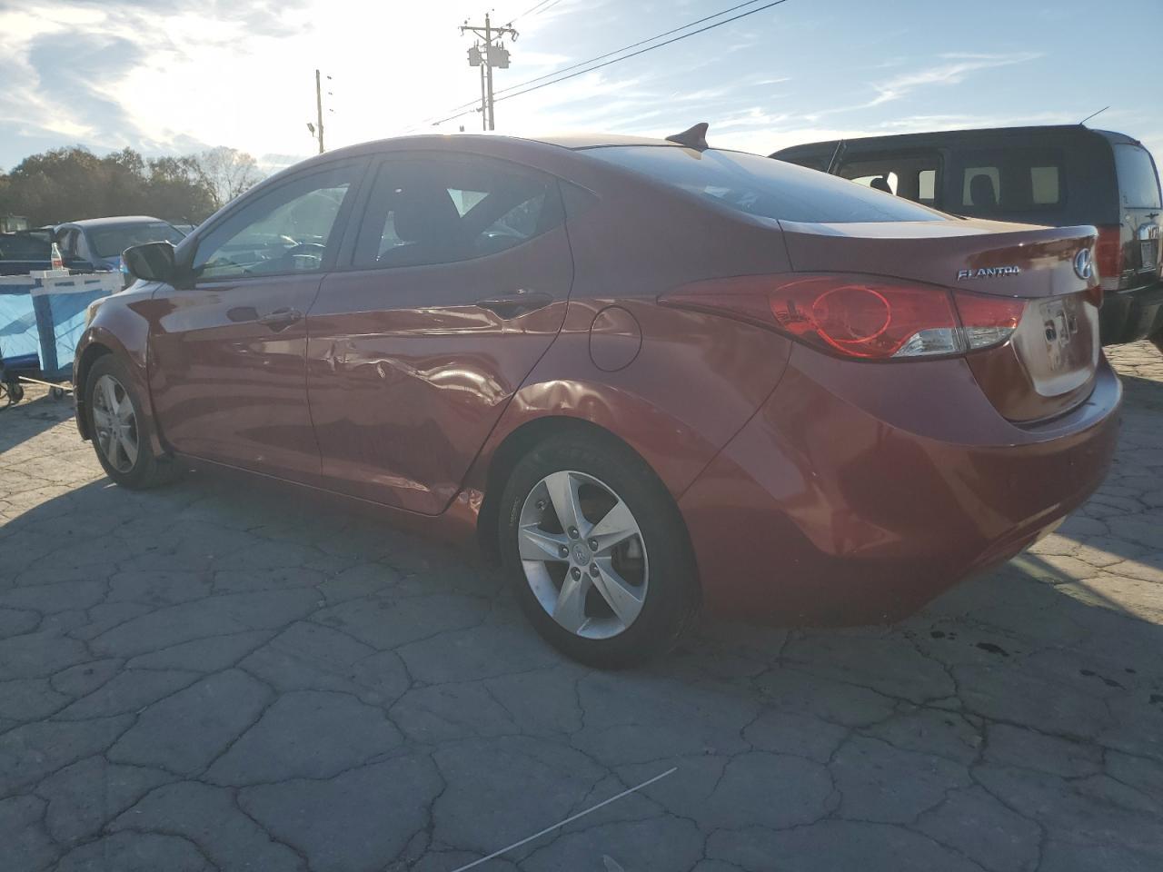 2013 Hyundai Elantra Gls - Фото 2