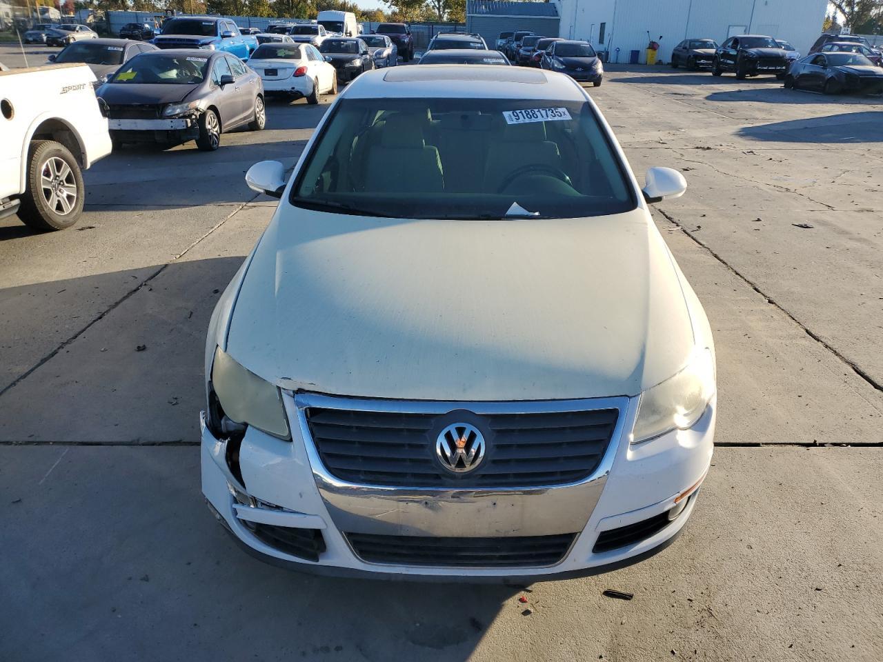 2010 Volkswagen Passat Komfort - Фото 5