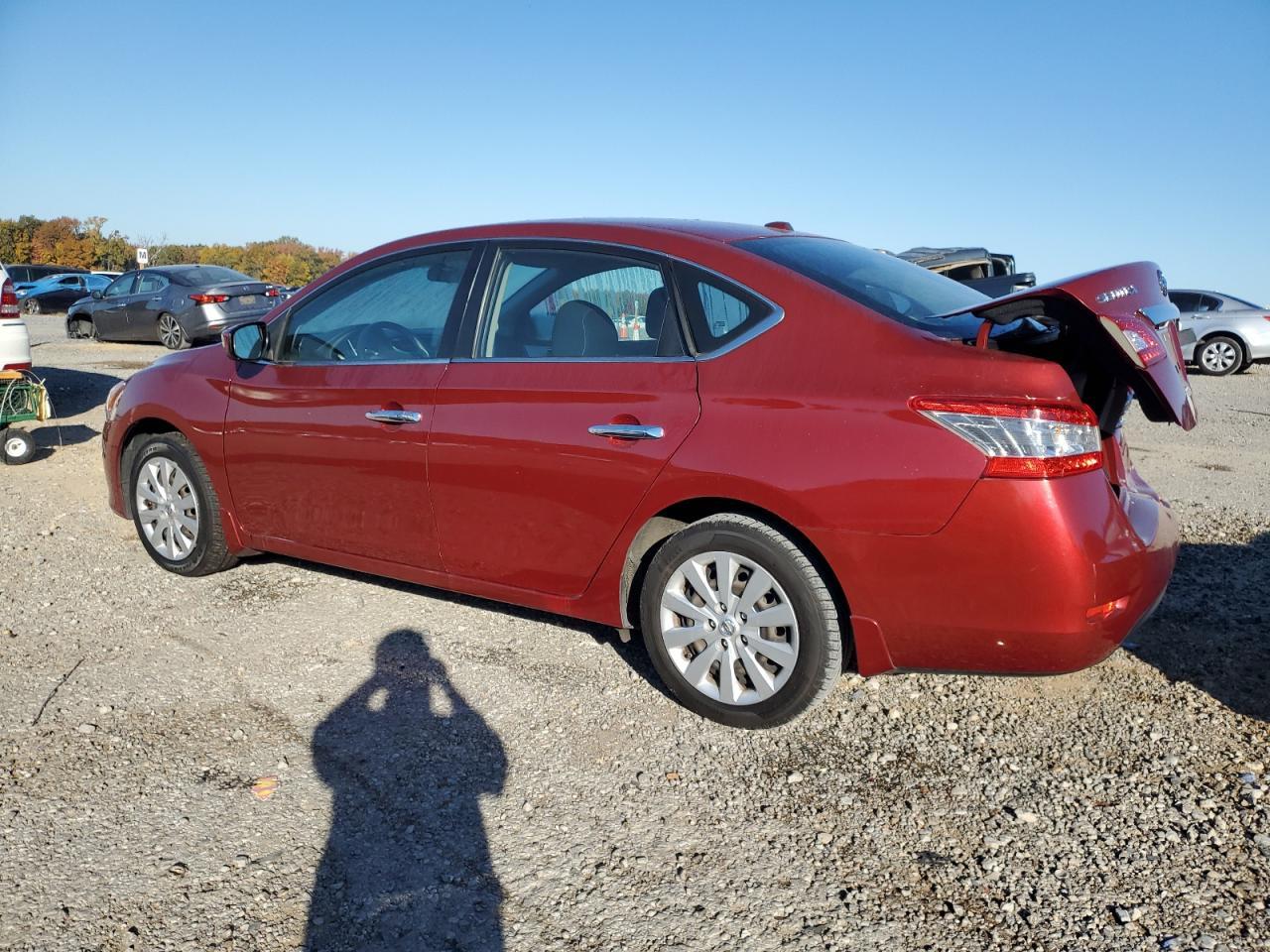 2015 Nissan Sentra S - Фото 2