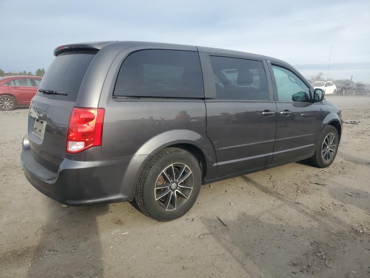 2017 Dodge Grand Caravan Se - Фото 3