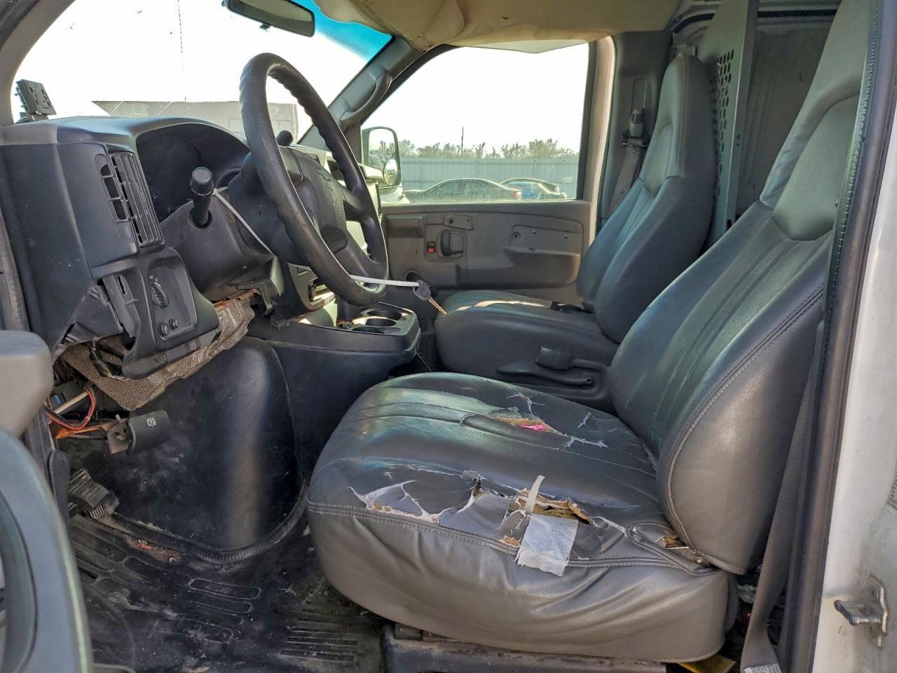 2007 Chevrolet Express G1500 Delivery Van - Фото 7