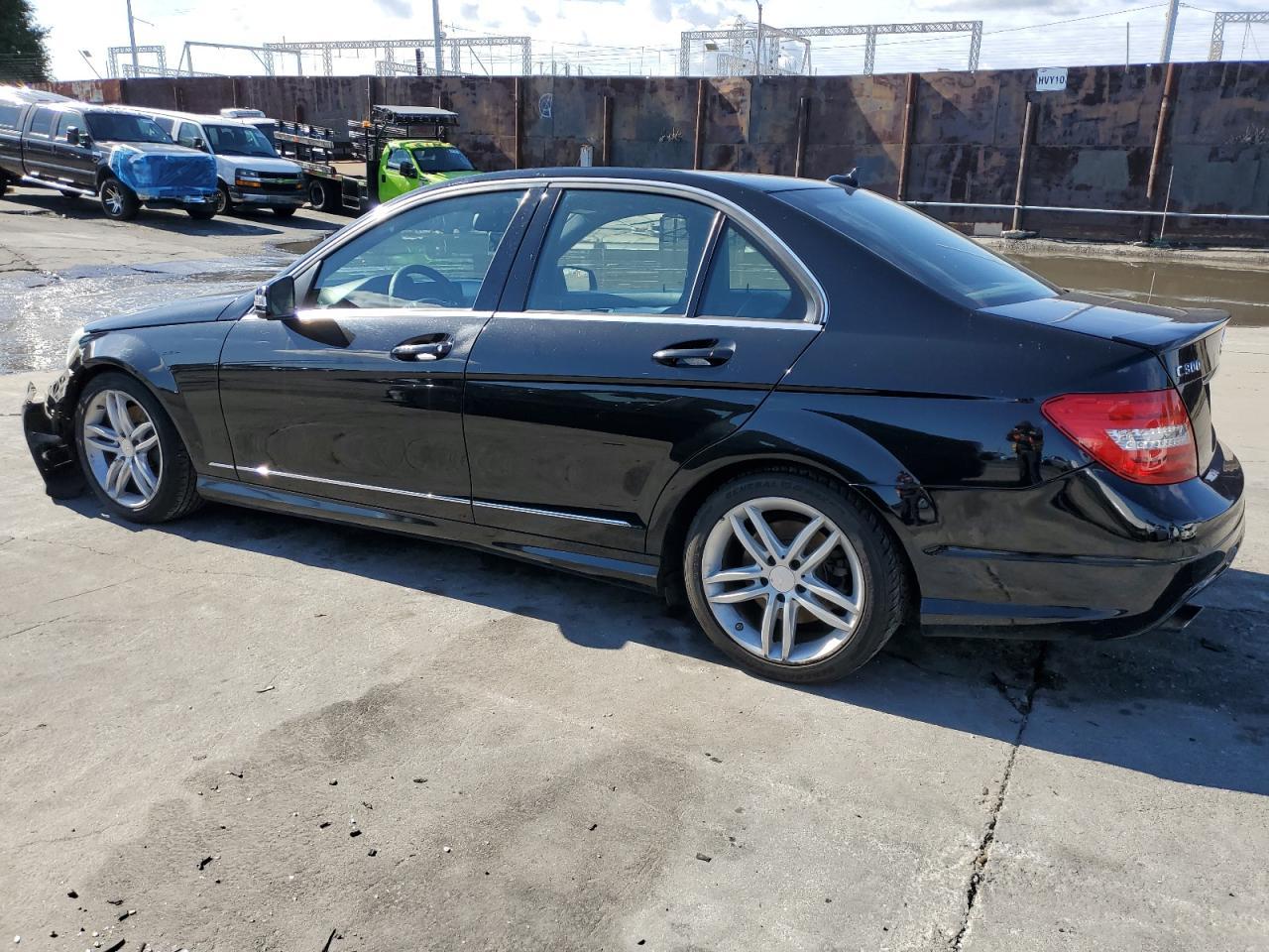2014 Mercedes-Benz C 300 4Matic - Фото 2