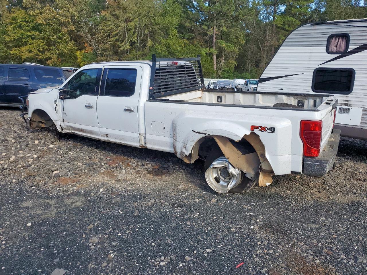 2021 Ford F350 Super Duty - Фото 2