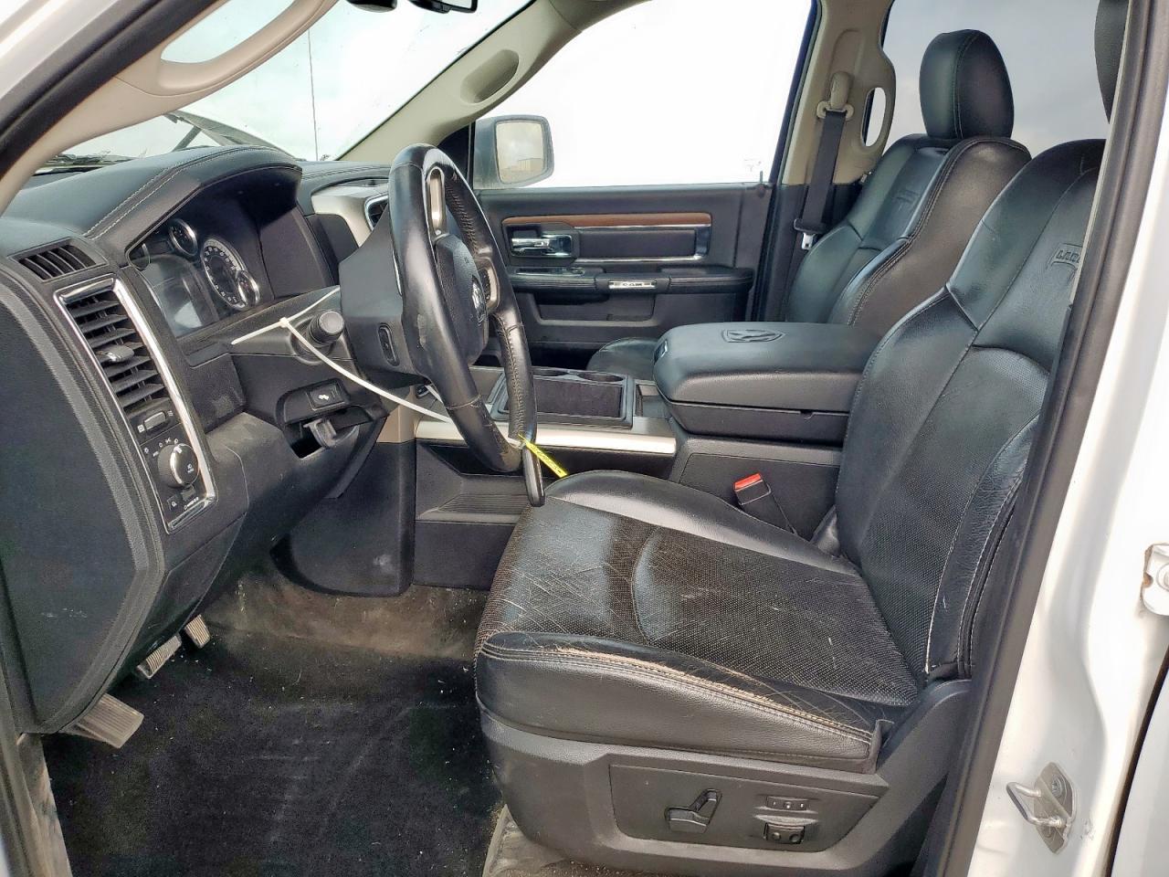 2015 Ram 1500 Laramie - Image 7