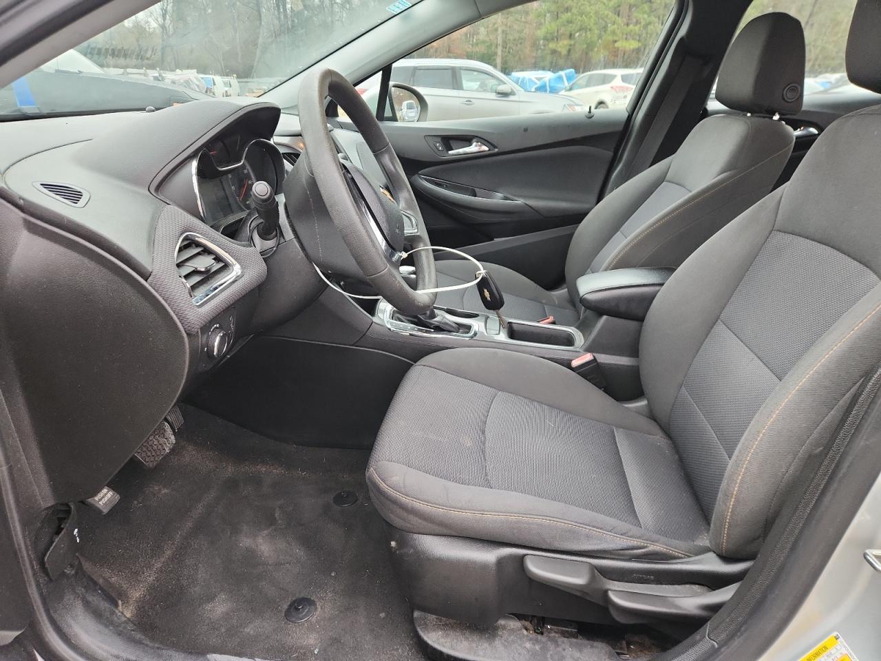 2019 Chevrolet Cruze Ls - Image 7