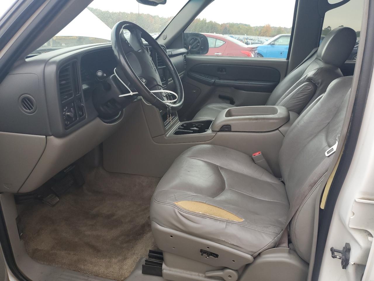 2003 GMC Yukon Xl C1500 - Image 7