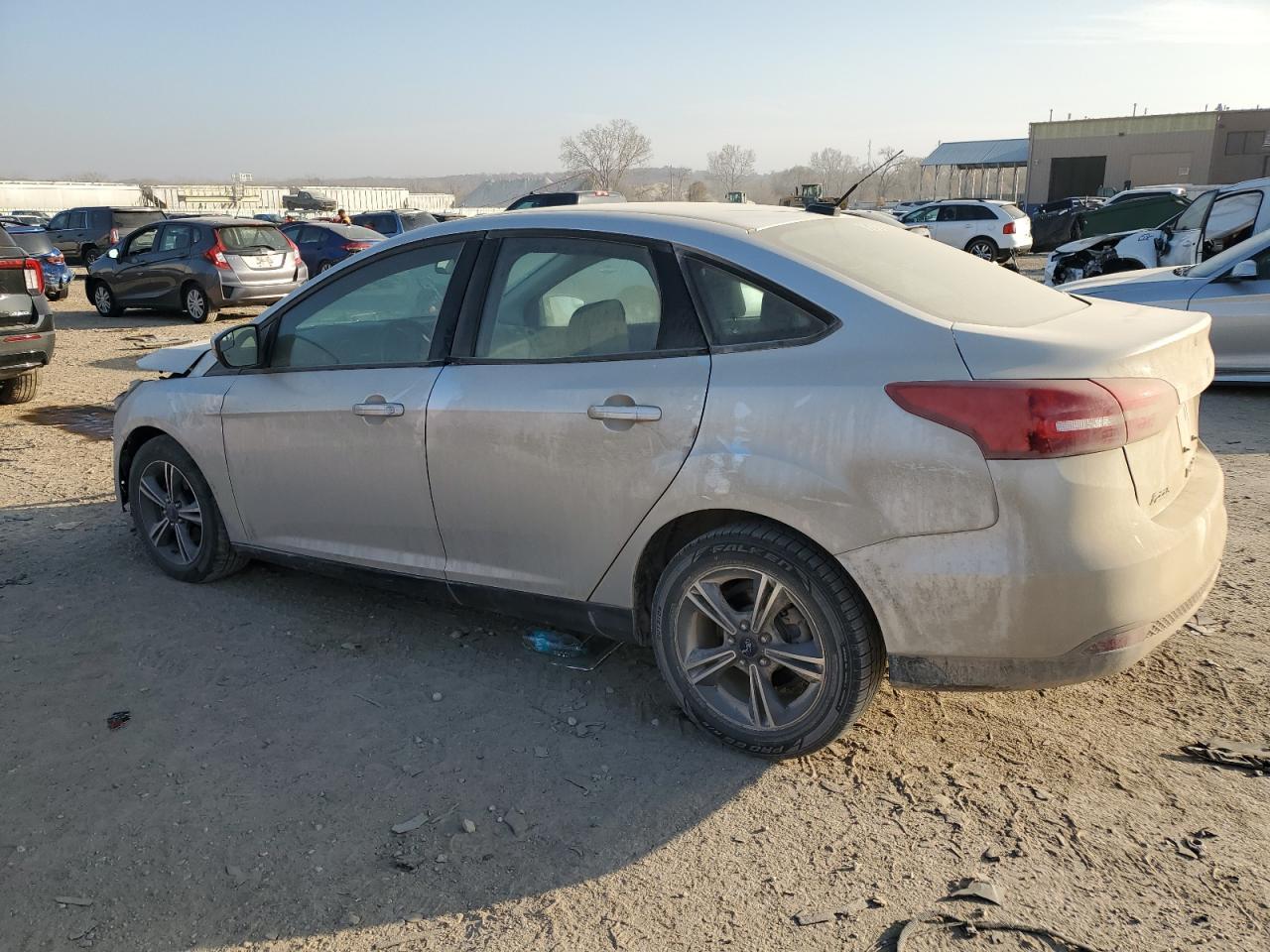 2017 Ford Focus Se - Image 2