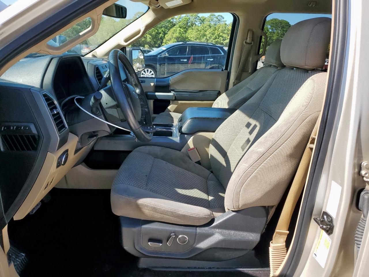 2017 Ford F150 Supercrew - Фото 7