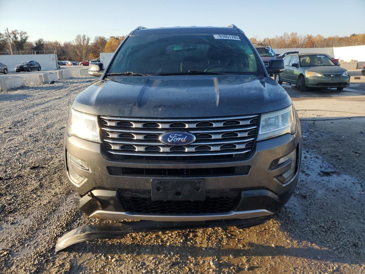 2017 Ford Explorer Xlt - Image 5