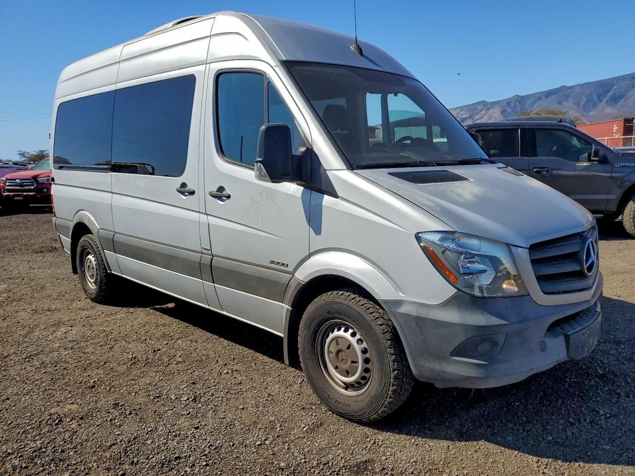 2016 Mercedes-Benz Sprinter 2500 - Image 4