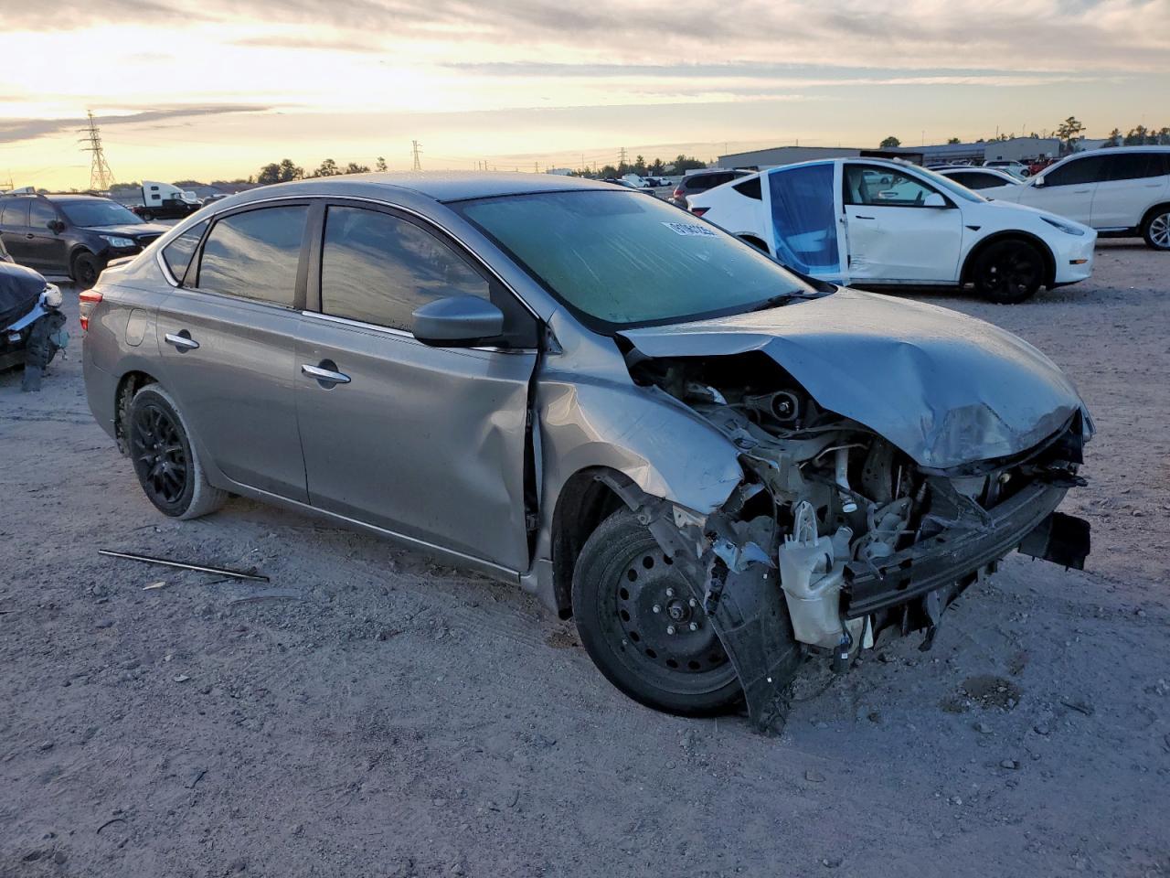 2014 Nissan Sentra S - Фото 4