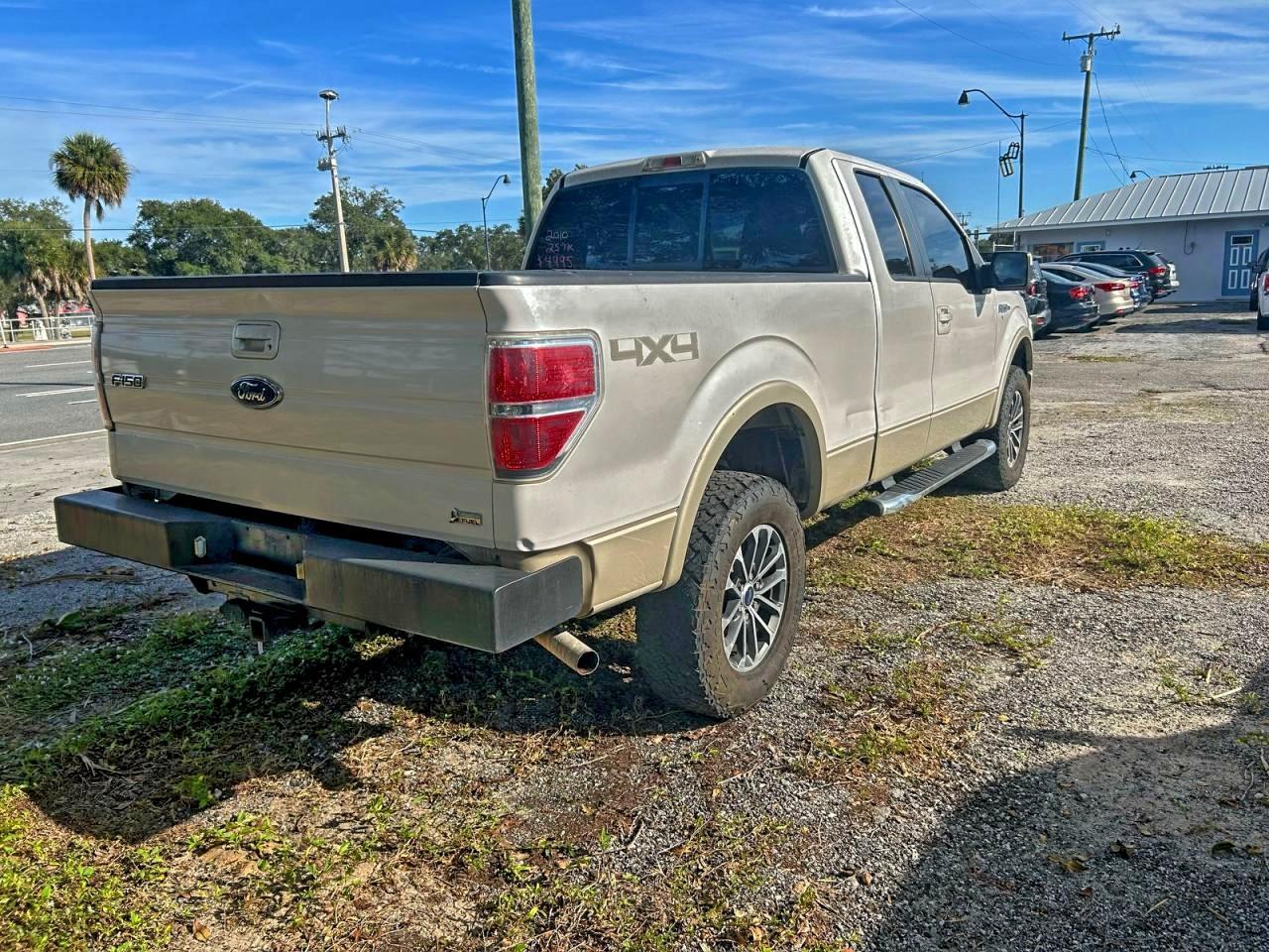 2010 Ford F150 Super Cab - Фото 4