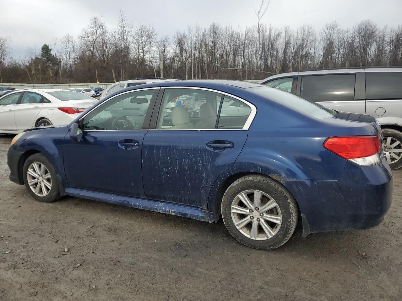 2010 Subaru Legacy 2.5I Premium - Фото 2
