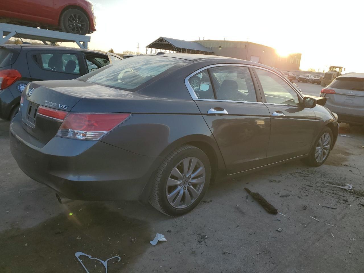 2012 Honda Accord Exl - Image 3