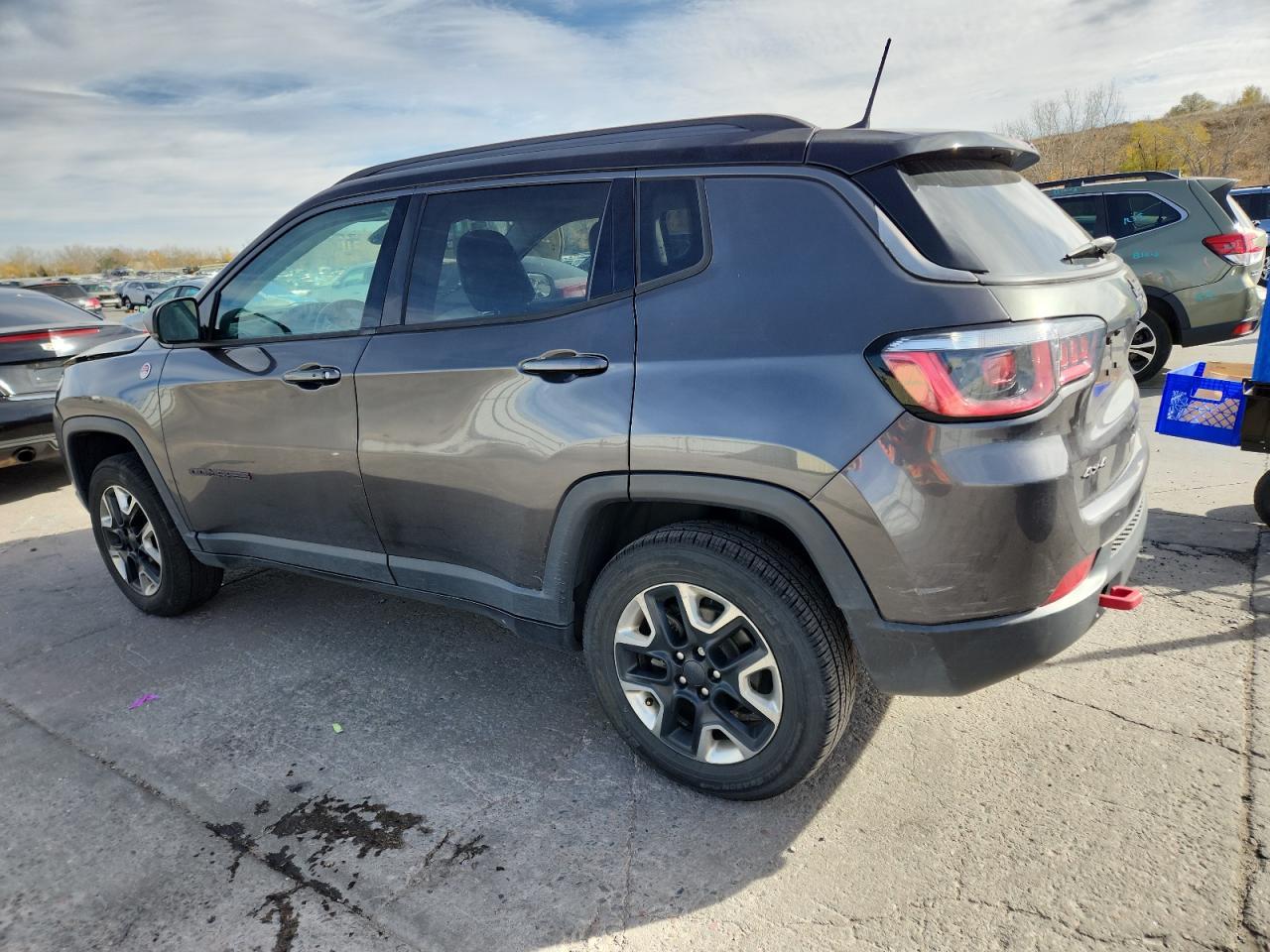 2018 Jeep Compass Trailhawk - Image 2