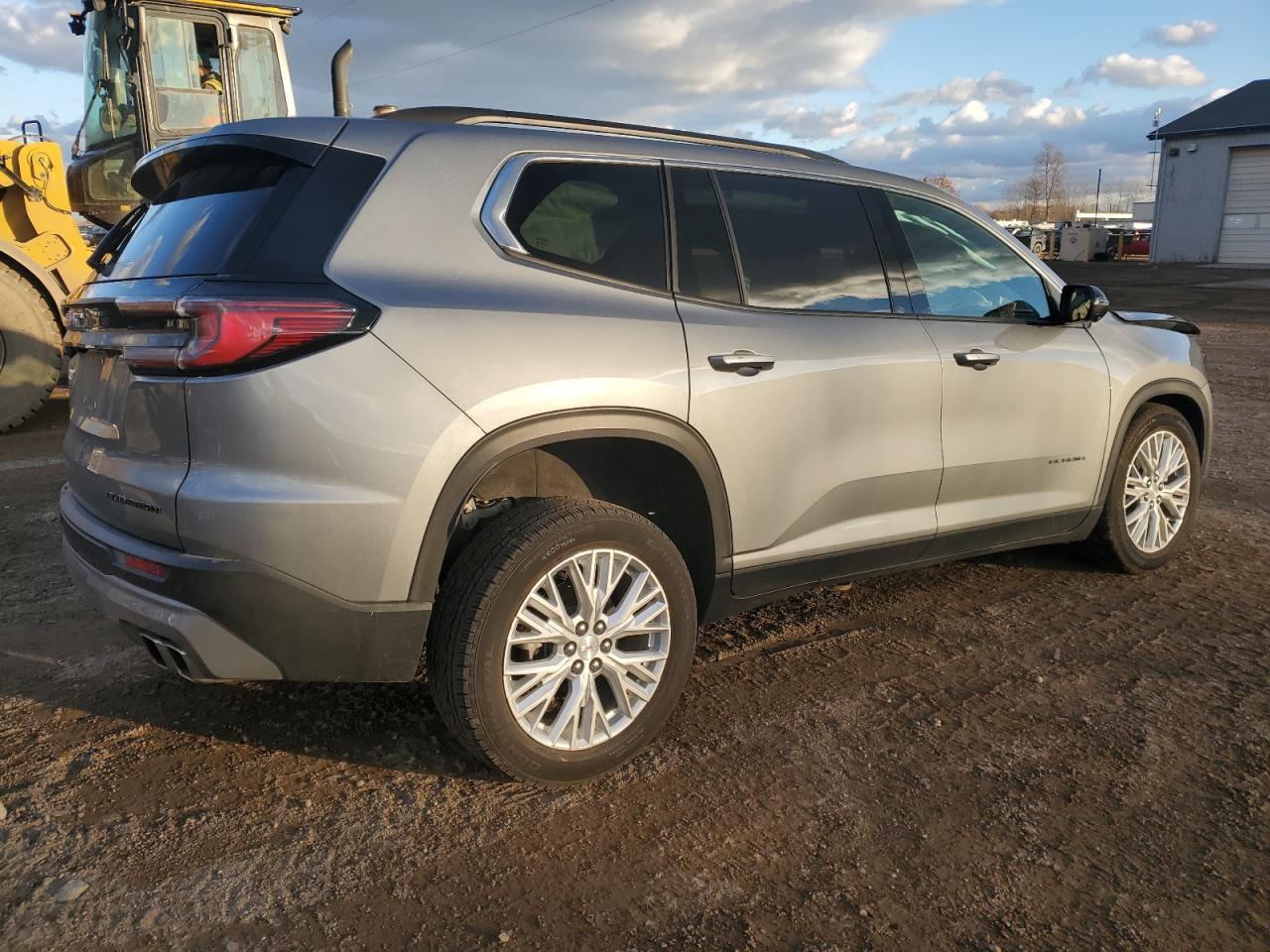2024 GMC Acadia Uplevel - Фото 3